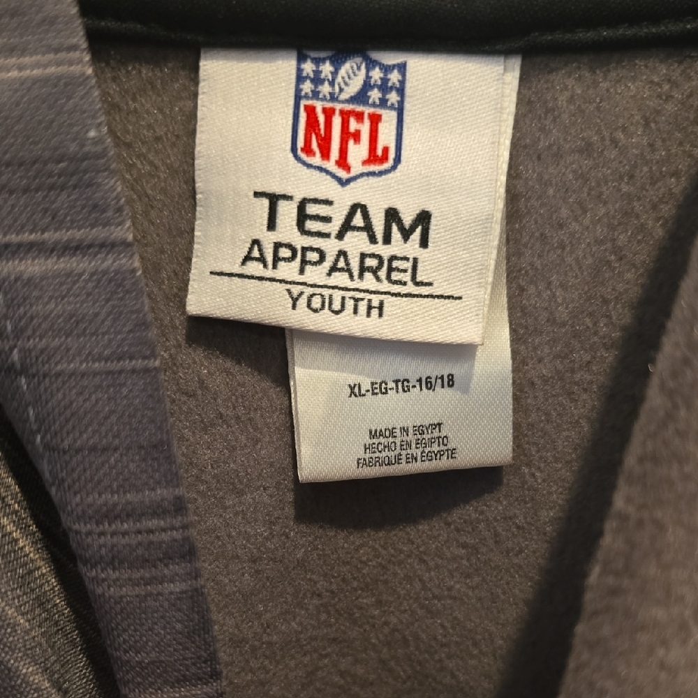 Patriots Black and Gray Hoodie - Picture 9 of 10